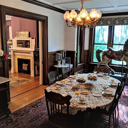 Saratoga Dreams Bed And Breakfast-2